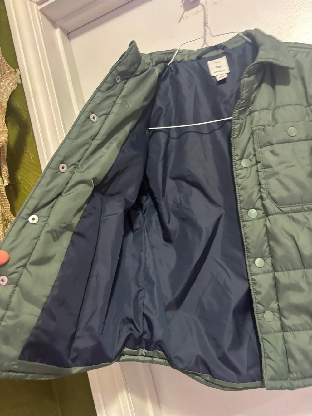 Free Assembly lightweight quilted